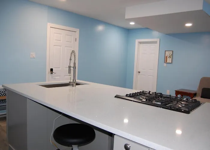 Apartment Newly Remodeled In Friendship/ Shadyside