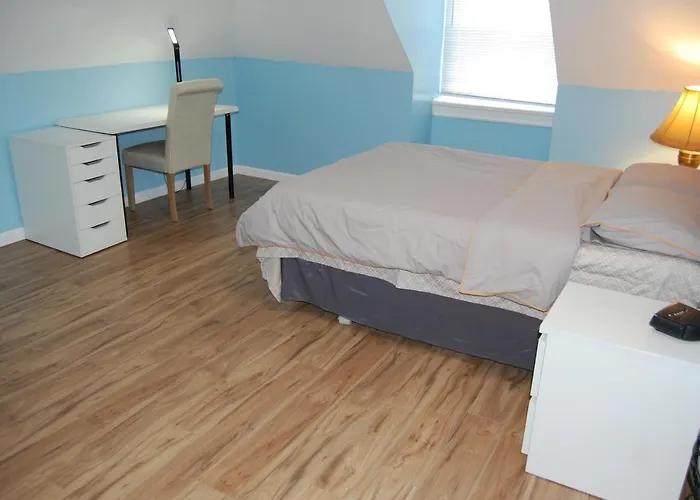 Apartment Newly Remodeled In Friendship/ Shadyside *