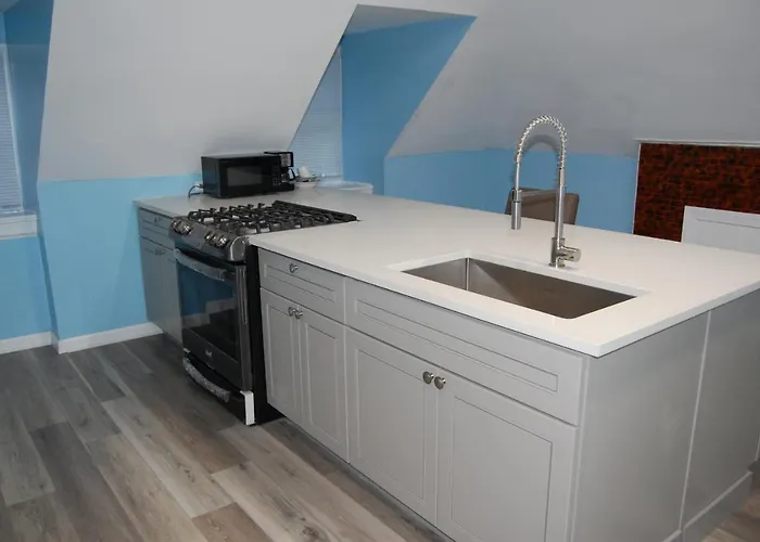 Apartment Newly Remodeled In Friendship/ Shadyside