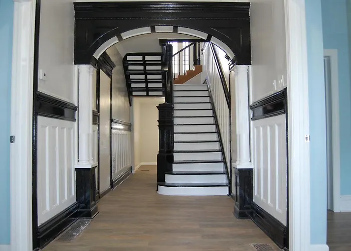 Newly Remodeled In Friendship/ Shadyside * Pittsburgh